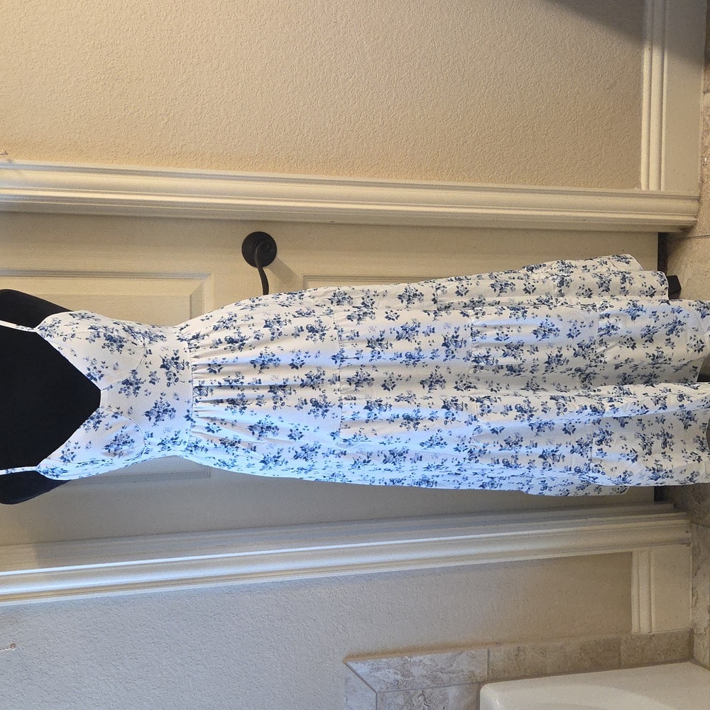 Floral Spaghetti Strap Maxi Dress With Cut Out In Back - Picture 2 of 16